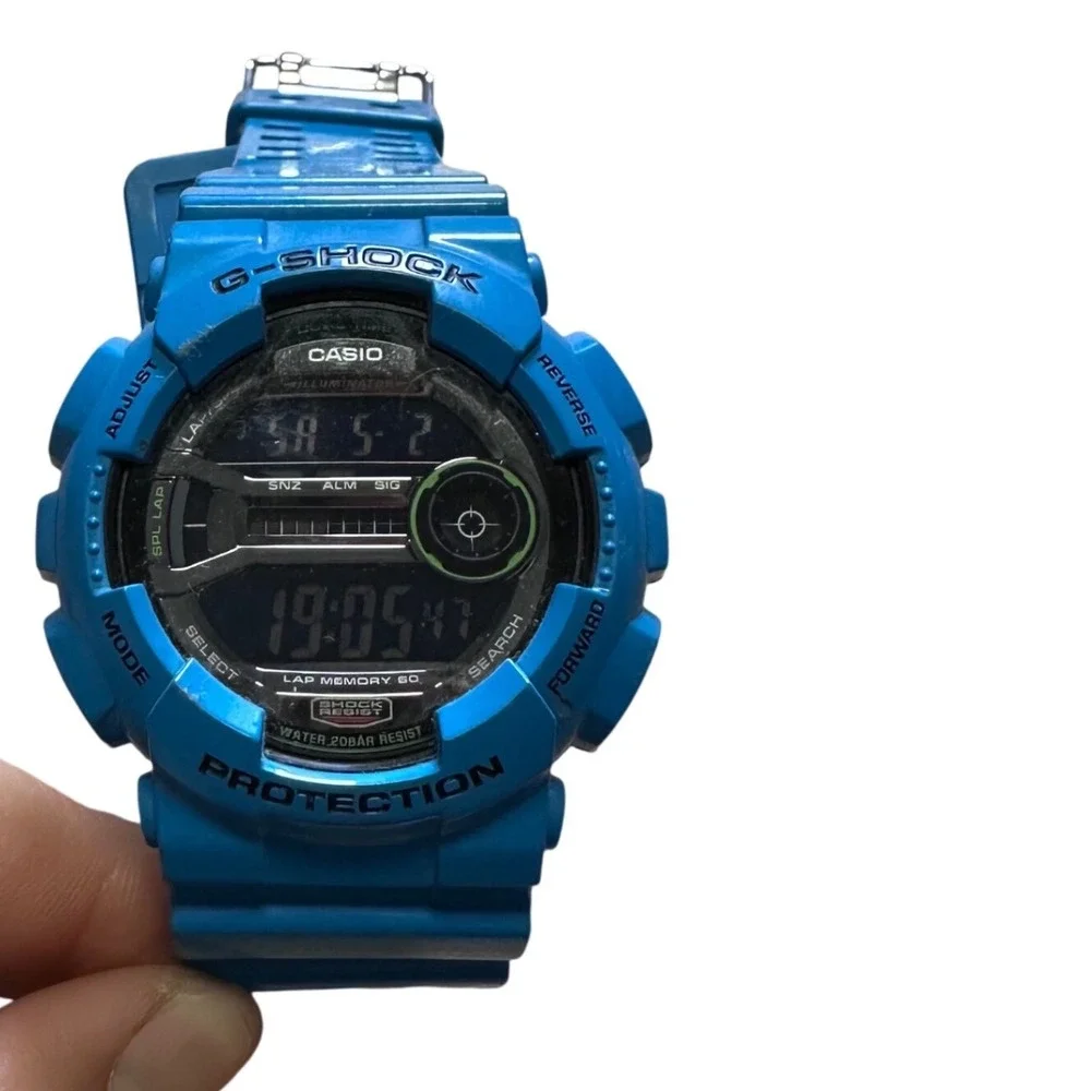 Casio G-Shock GD-110 Blue Digital Watch Lap Memory 60 200M Water Resist 3400